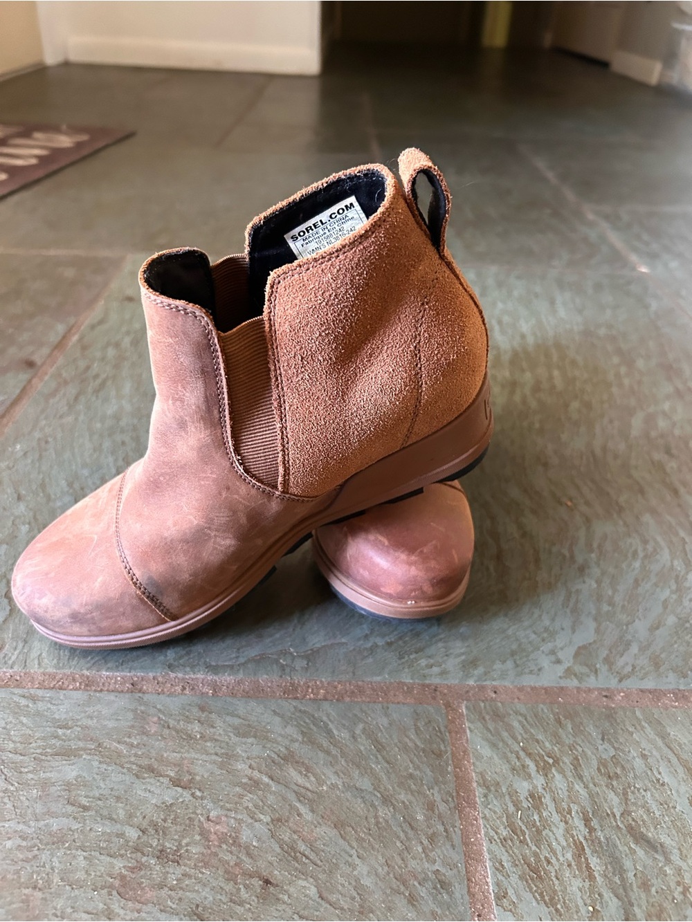 Sorel Brown ankle booties, size 8